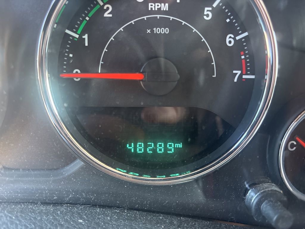 Used 2018 Jeep Wrangler Unlimited Sahara w/ Connectivity Group image 8