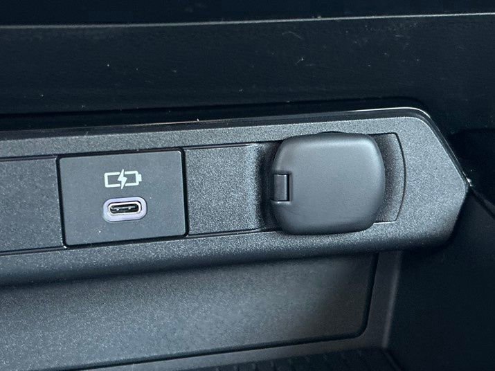 New 2026 Toyota Prius XSE image 29