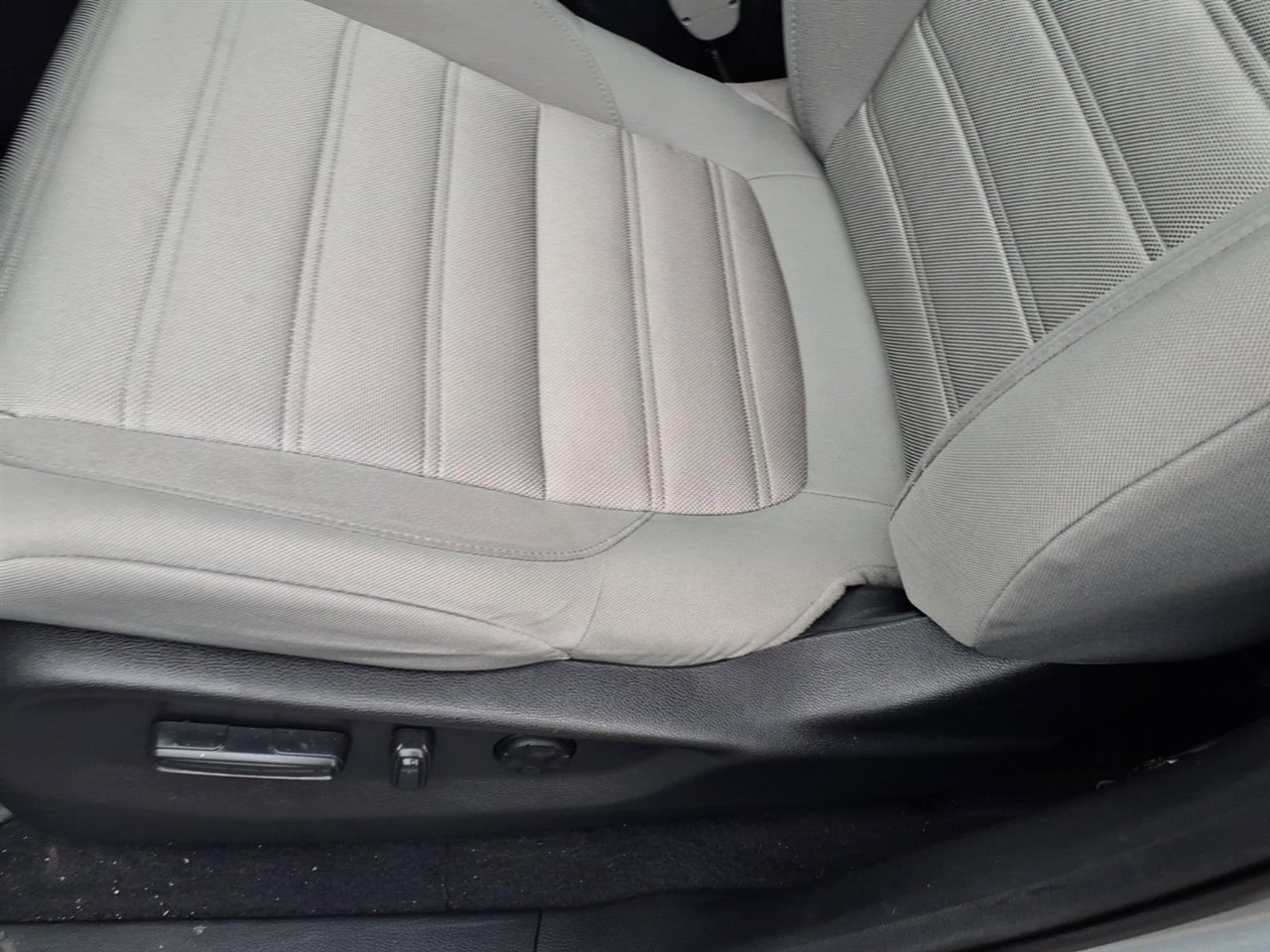 Used 2019 Honda CR-V EX image 7