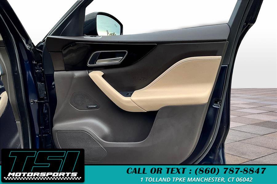 Used 2020 Jaguar F-PACE Prestige image 24