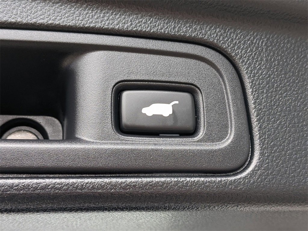 Used 2022 Honda Pilot Touring image 10