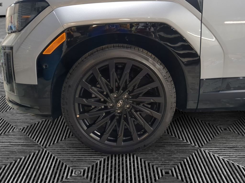 Used 2025 Hyundai Santa Fe Calligraphy image 18