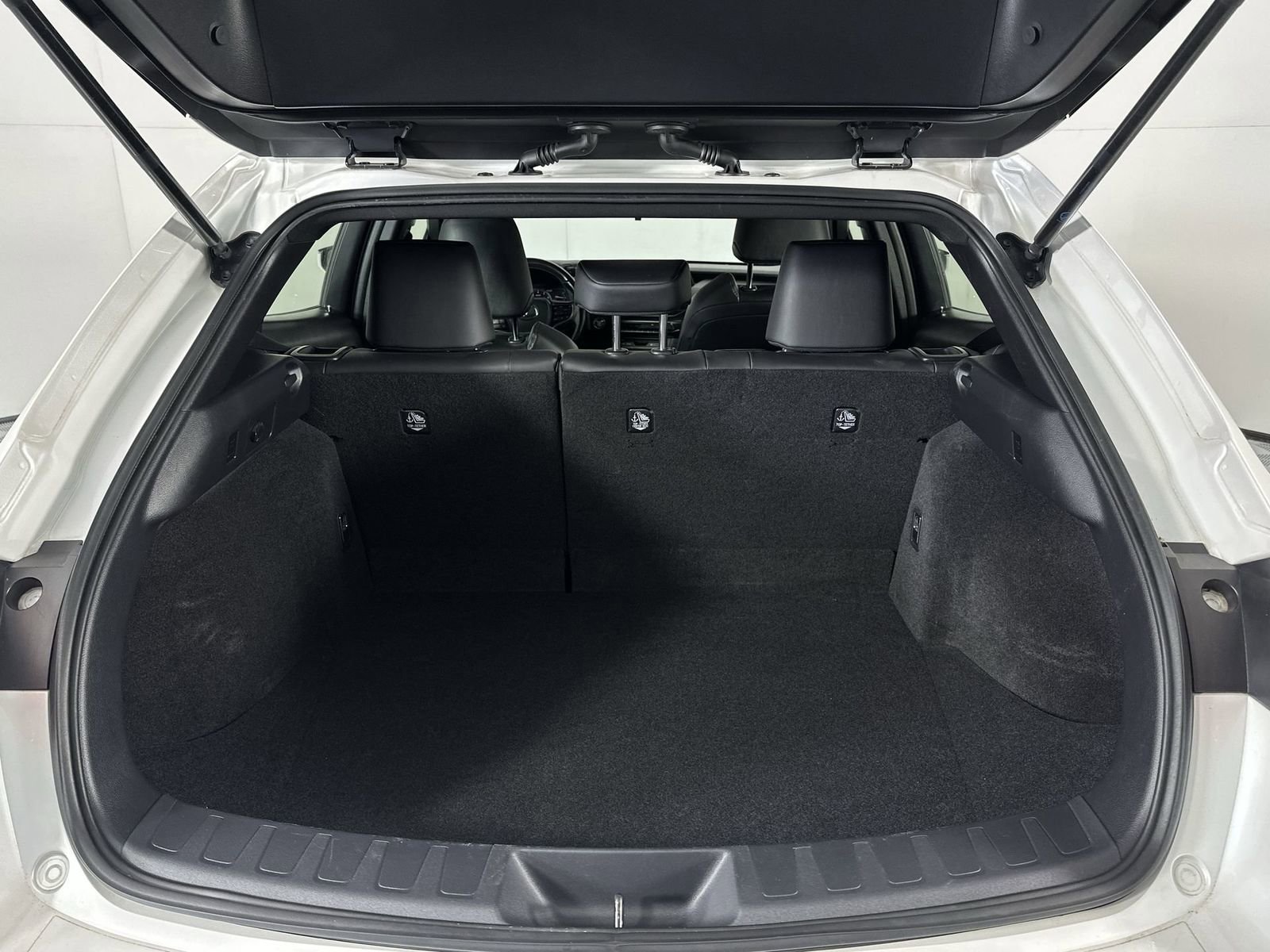 Used 2020 Lexus UX 200 w/ Accessory Package 2 image 25