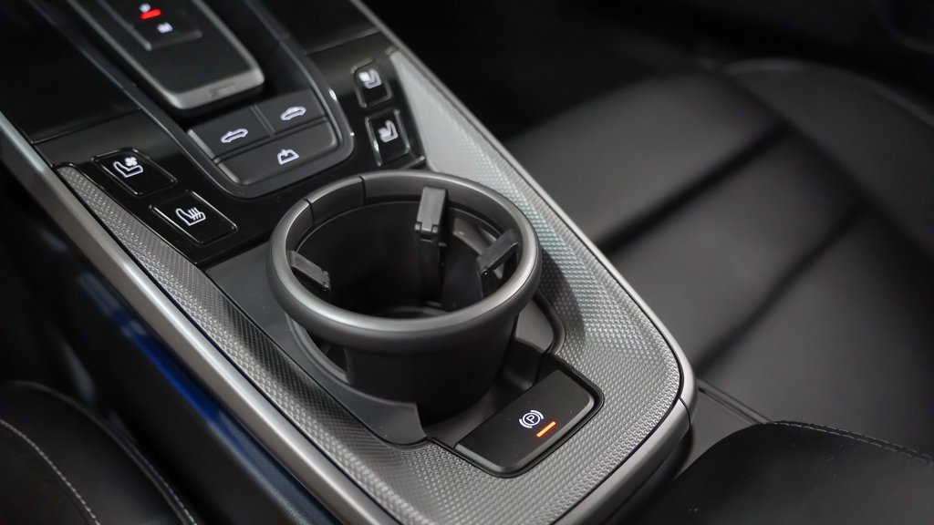 Certified 2025 Porsche 911 Carrera image 32