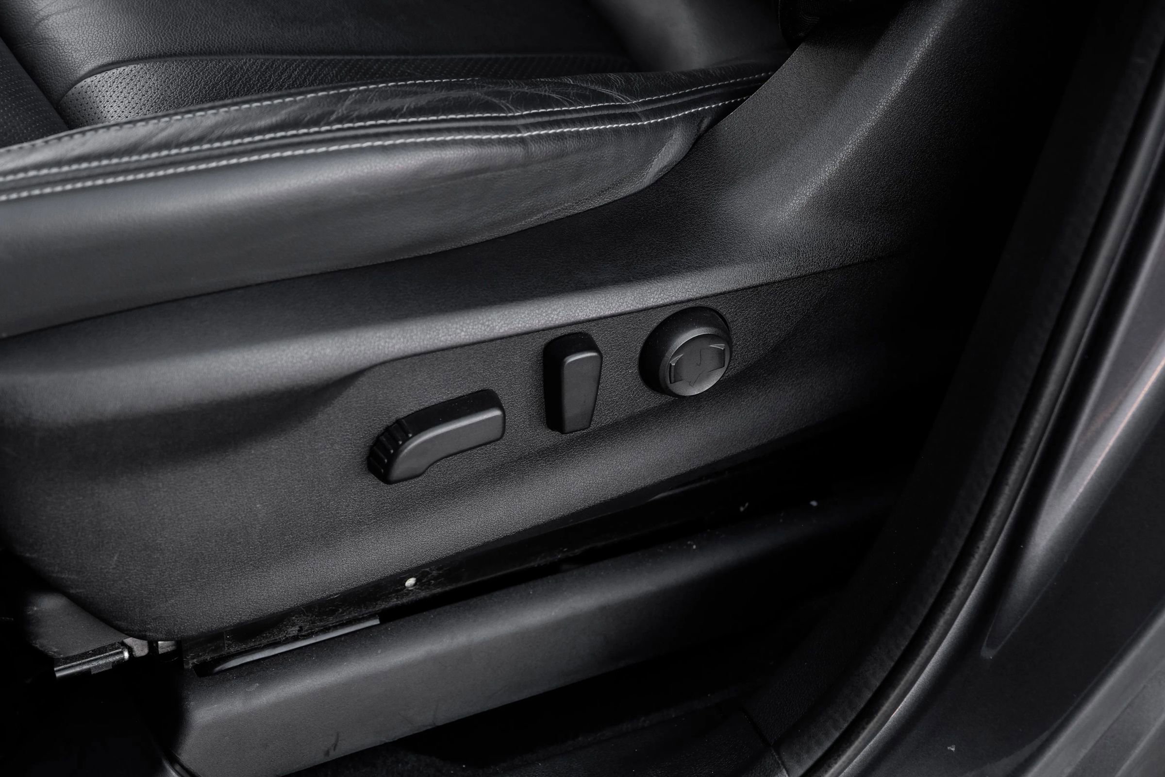 Used 2020 Subaru Ascent Limited image 34