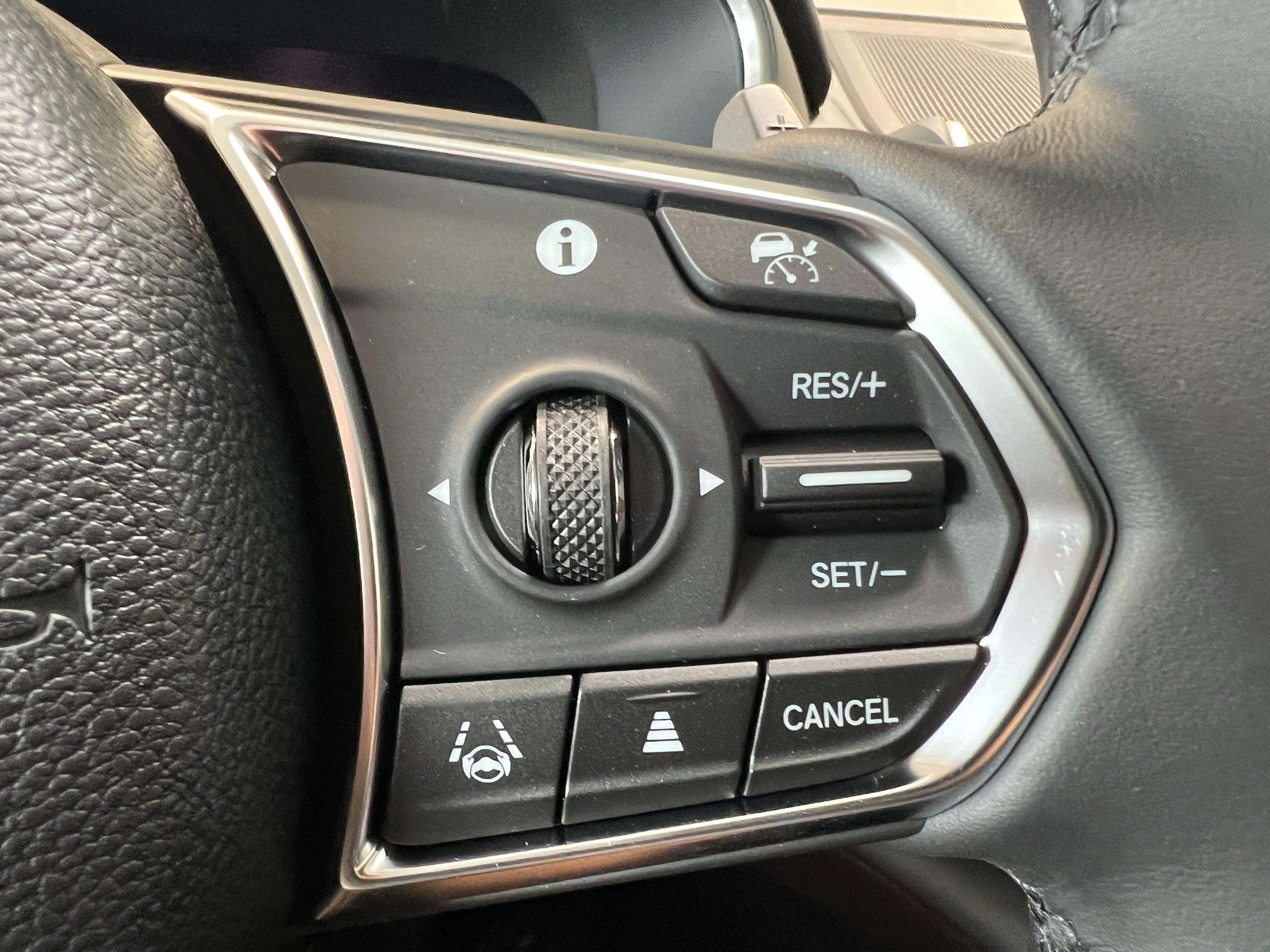 New 2026 Acura MDX w/ Technology Package AWD/4WD image 19