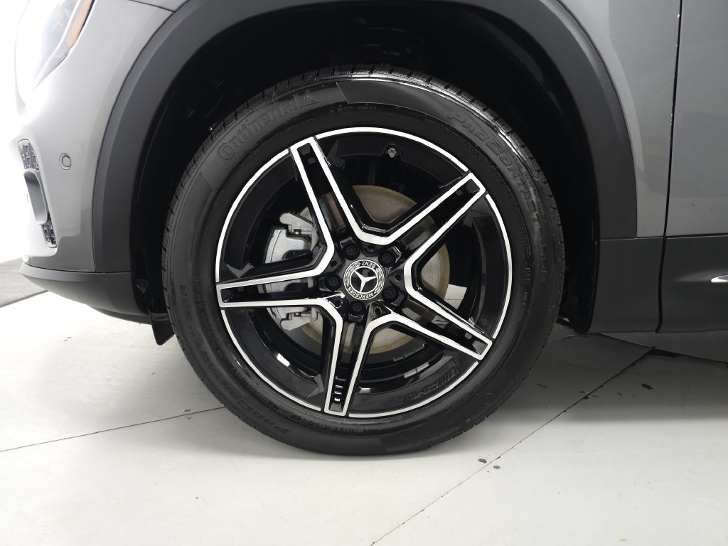 Certified 2026 Mercedes-Benz GLB 250 4MATIC image 34