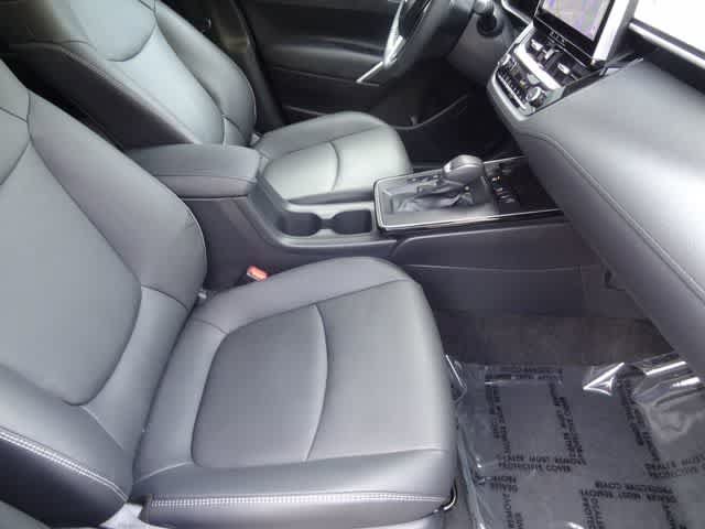 Used 2026 Toyota Corolla Cross XLE AWD/4WD image 14