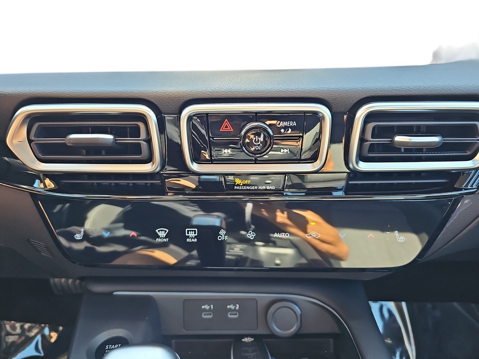 New 2027 Nissan Sentra SR w/ SR Premium Package FWD image 24