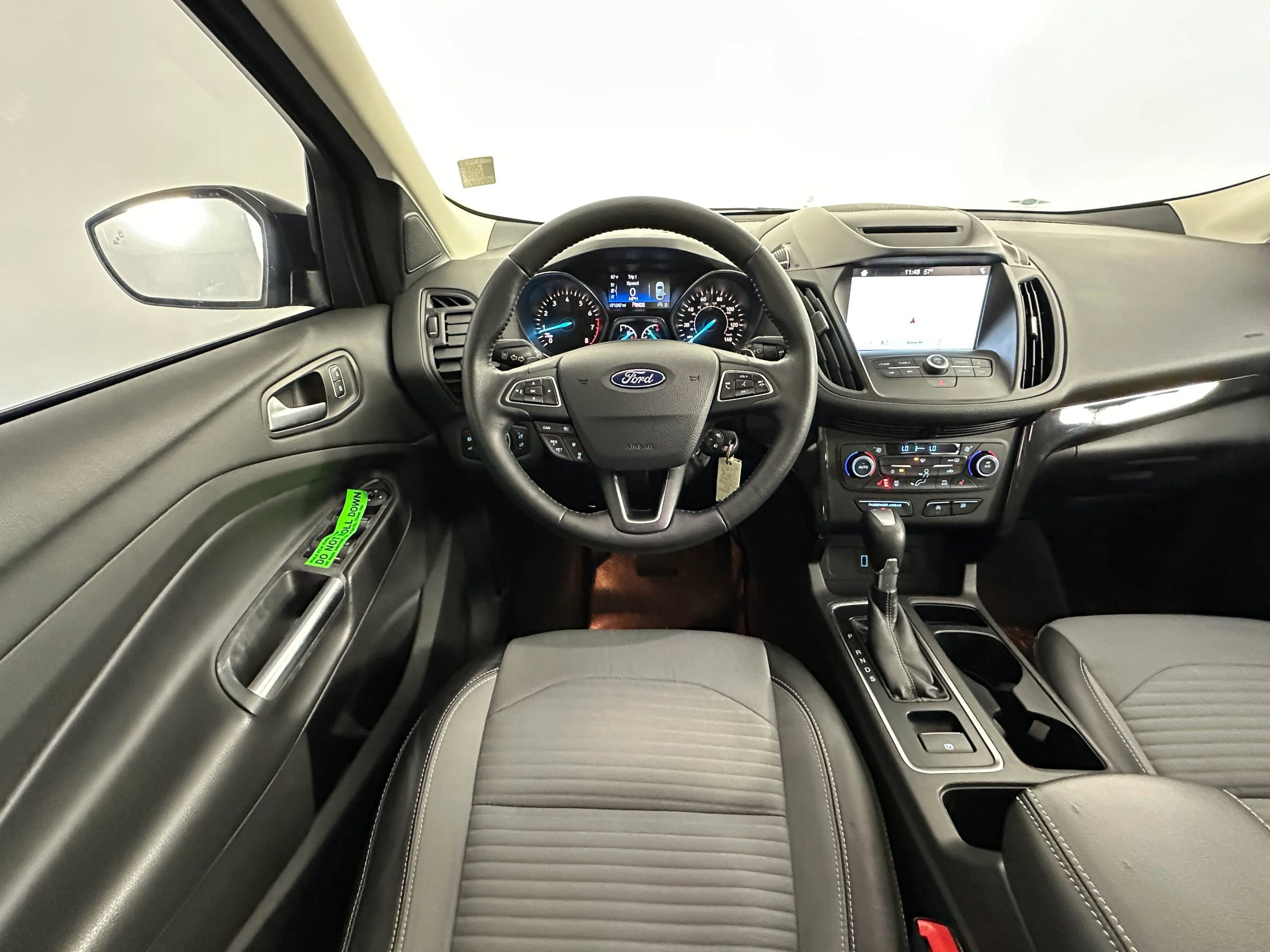 Used 2018 Ford Escape SE w/ Ford Safe & Smart Package AWD/4WD image 21