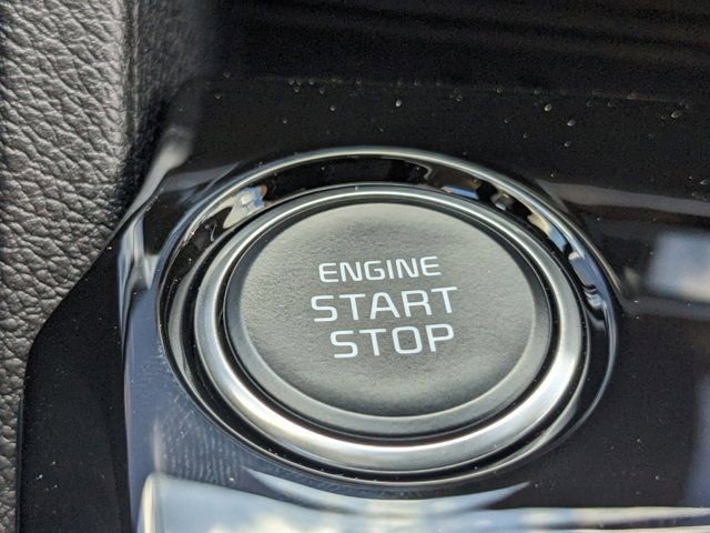 Used 2024 Kia Sportage SX image 31