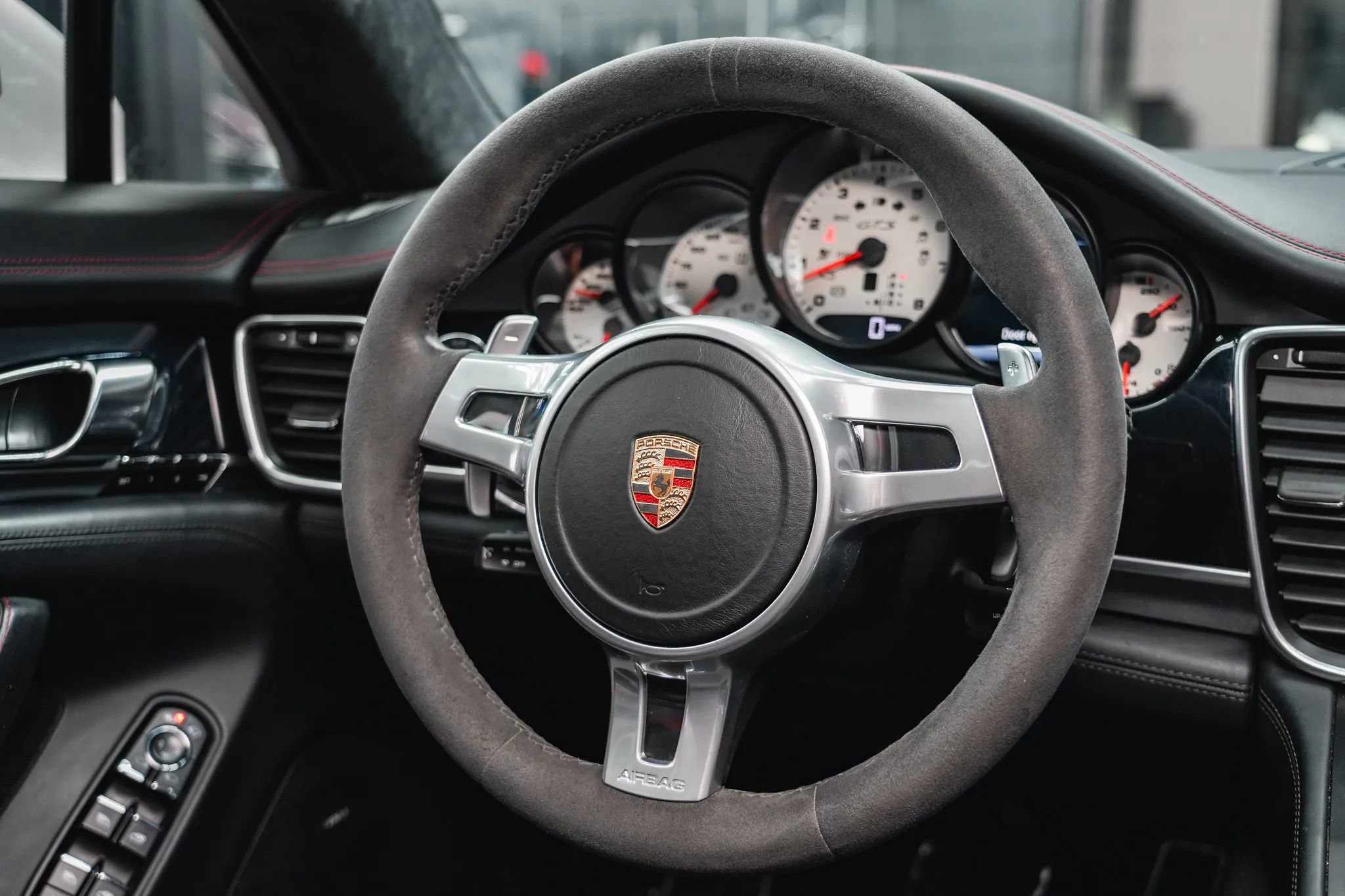 Used 2015 Porsche Panamera GTS w/ Premium Package Plus image 46