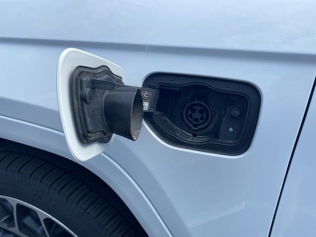 Used 2023 Jeep Grand Cherokee Summit image 18