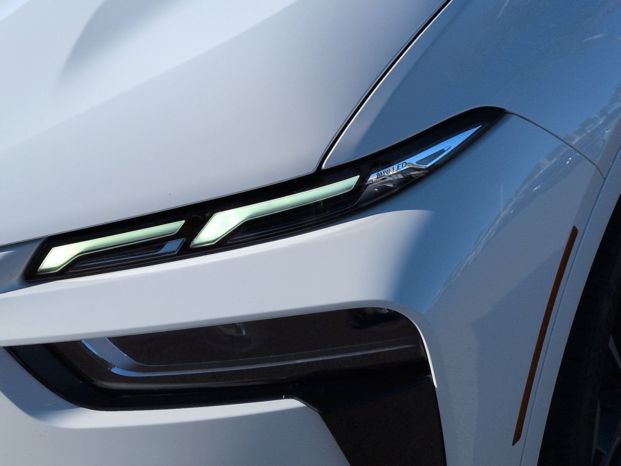 Certified 2024 BMW X7 xDrive40i w/ M Sport Package image 6