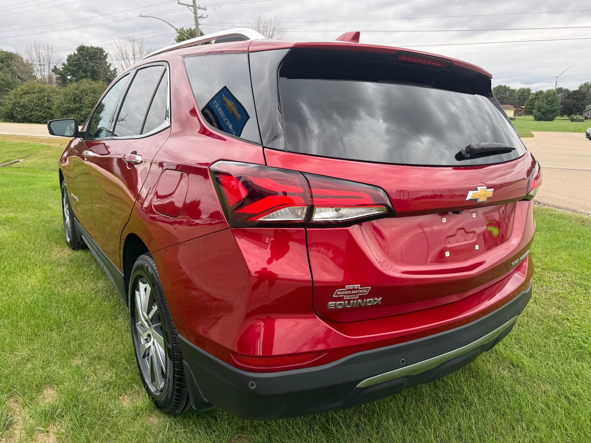 Certified 2024 Chevrolet Equinox Premier AWD/4WD image 5