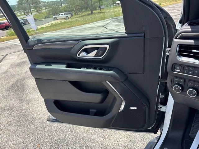 Certified 2023 Chevrolet Tahoe RST w/ Luxury Package AWD/4WD image 21