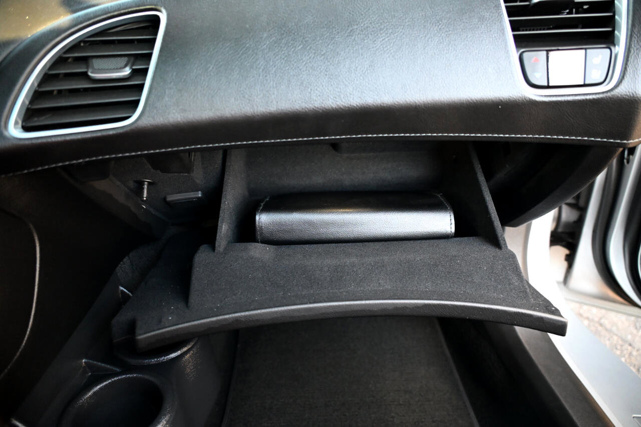 Used 2015 Chevrolet Corvette Stingray Coupe w/ 2LT Preferred Equipment Group image 41