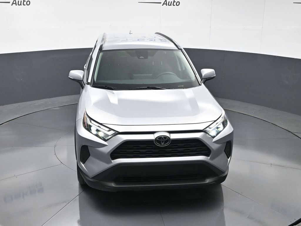 Used 2025 Toyota RAV4 XLE image 47