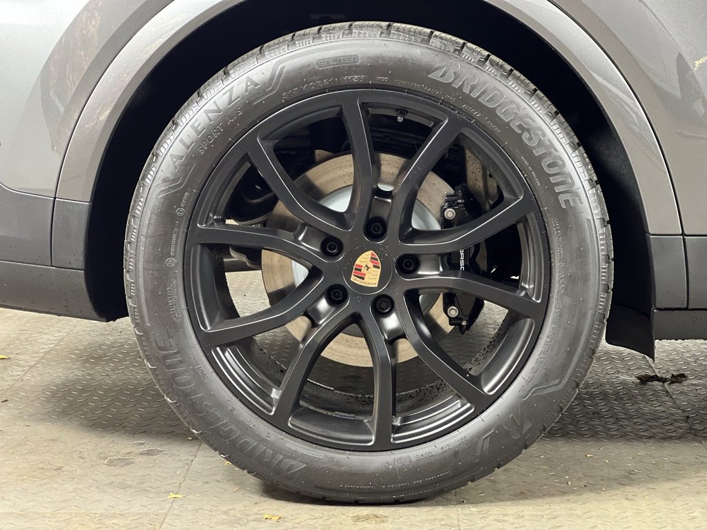 Certified 2026 Porsche Cayenne image 15
