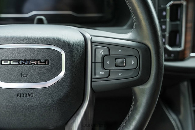 Used 2024 GMC Yukon Denali Ultimate w/ LPO, Floor Liner Package AWD/4WD image 37
