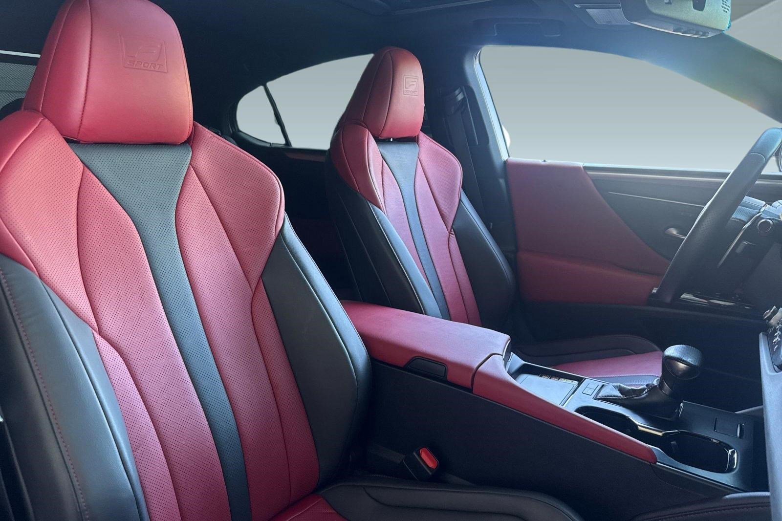 Used 2024 Lexus ES 300h F Sport w/ Accessory Package (Z2) image 30