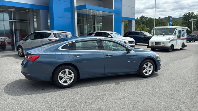 Used 2025 Chevrolet Malibu LS FWD image 5