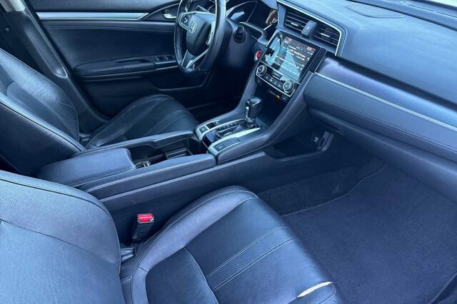 Used 2016 Honda Civic Touring image 15
