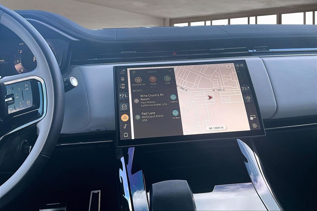 Used 2024 Land Rover Range Rover Sport Dynamic SE image 6