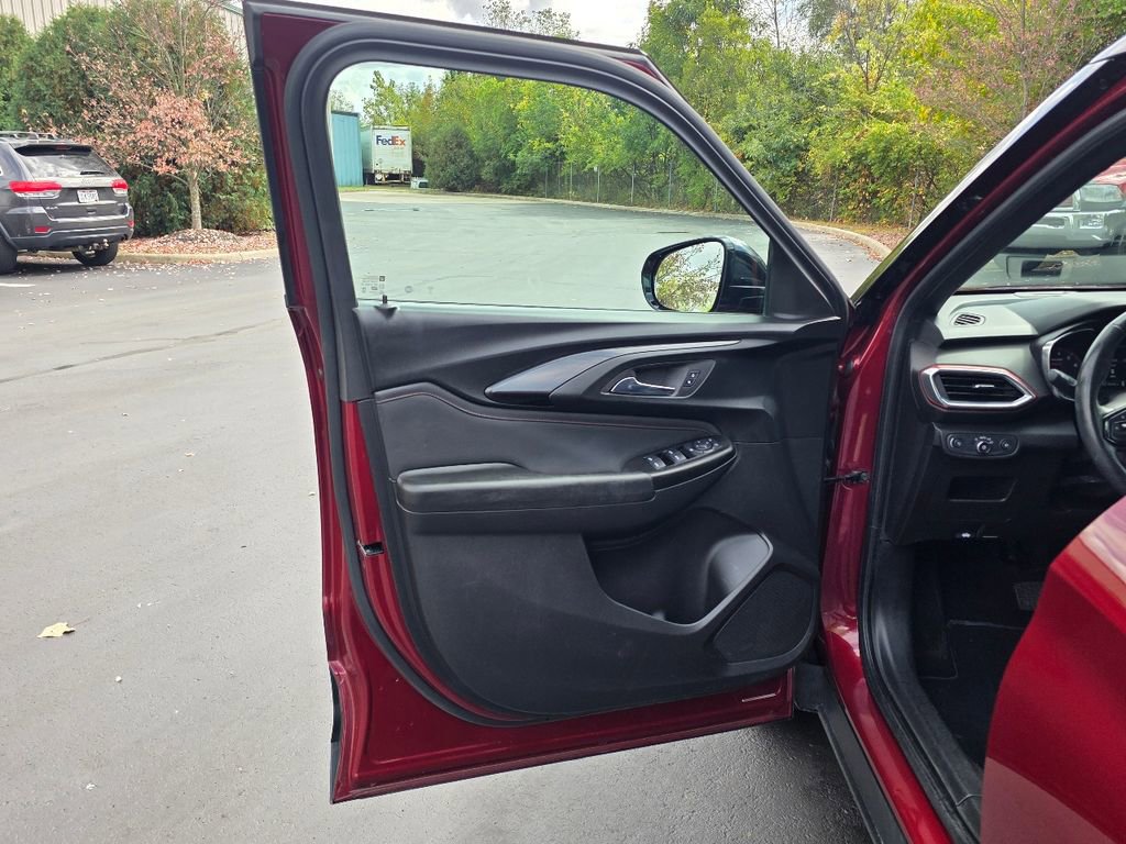 Used 2022 Chevrolet TrailBlazer RS image 13