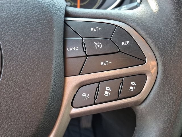 Used 2022 Jeep Cherokee Limited w/ Elite Package AWD/4WD image 19