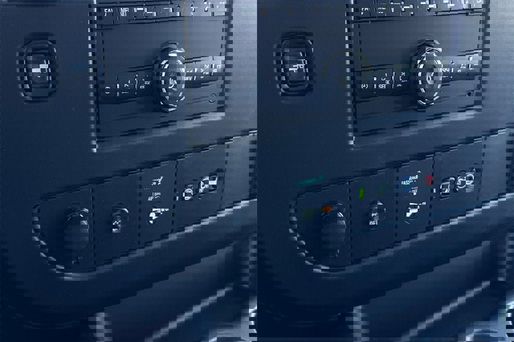 New 2025 Chevrolet Express 2500 w/ Driver Convenience Package image 21