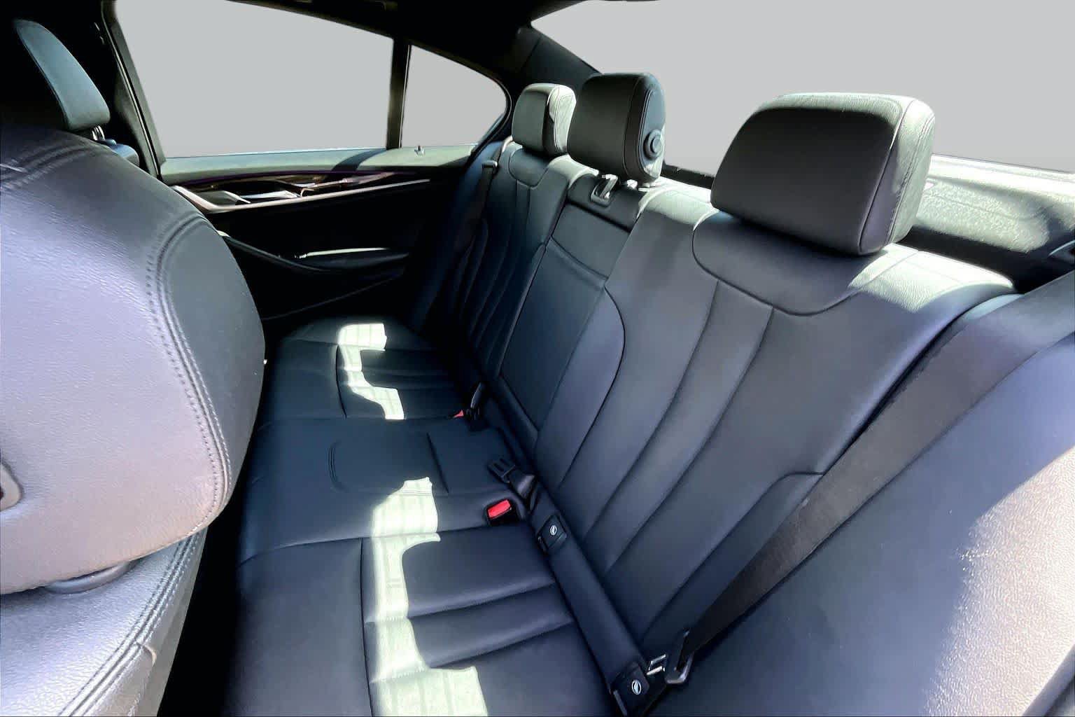 Used 2018 BMW 530i RWD image 21