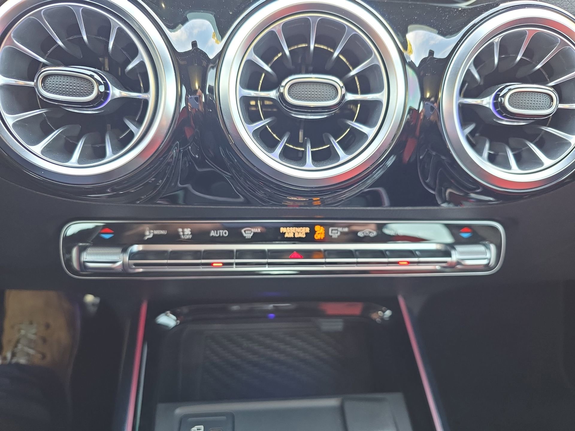 Certified 2022 Mercedes-Benz GLA 35 AMG 4MATIC image 24