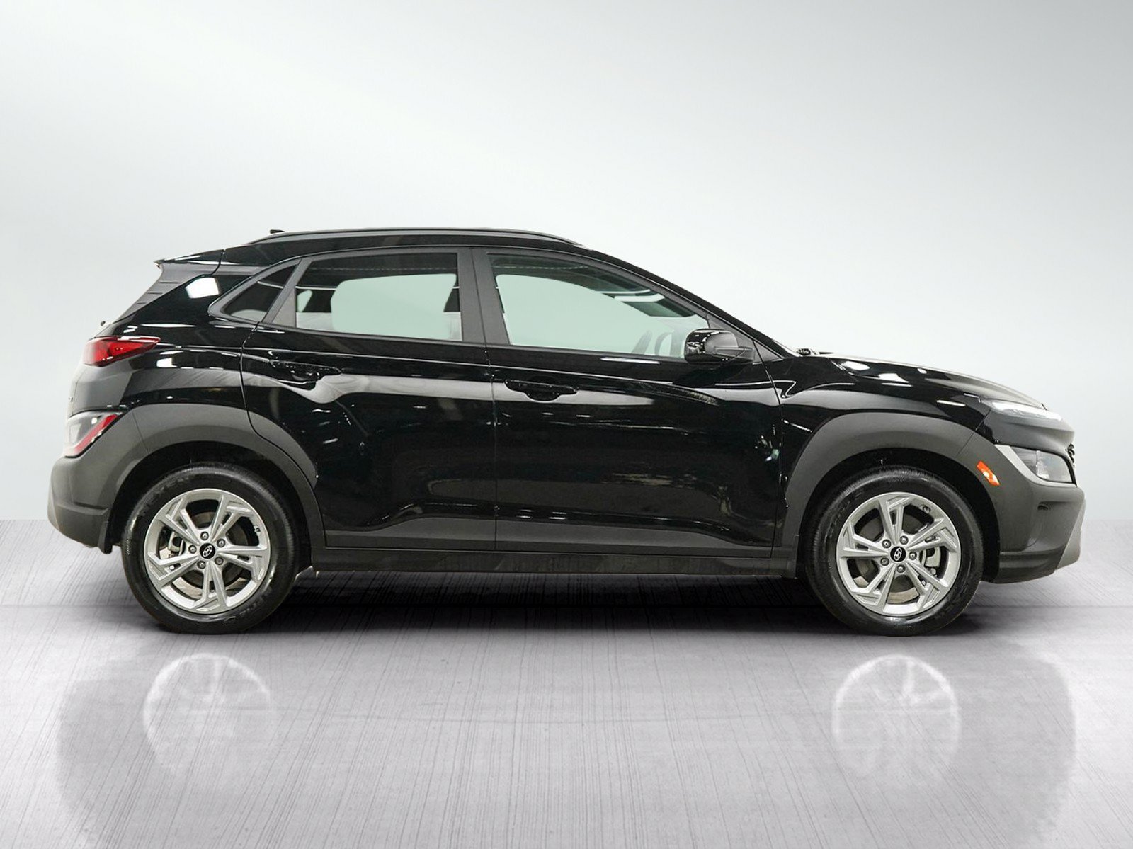 Used 2023 Hyundai Kona SEL w/ Cargo Package AWD/4WD image 6