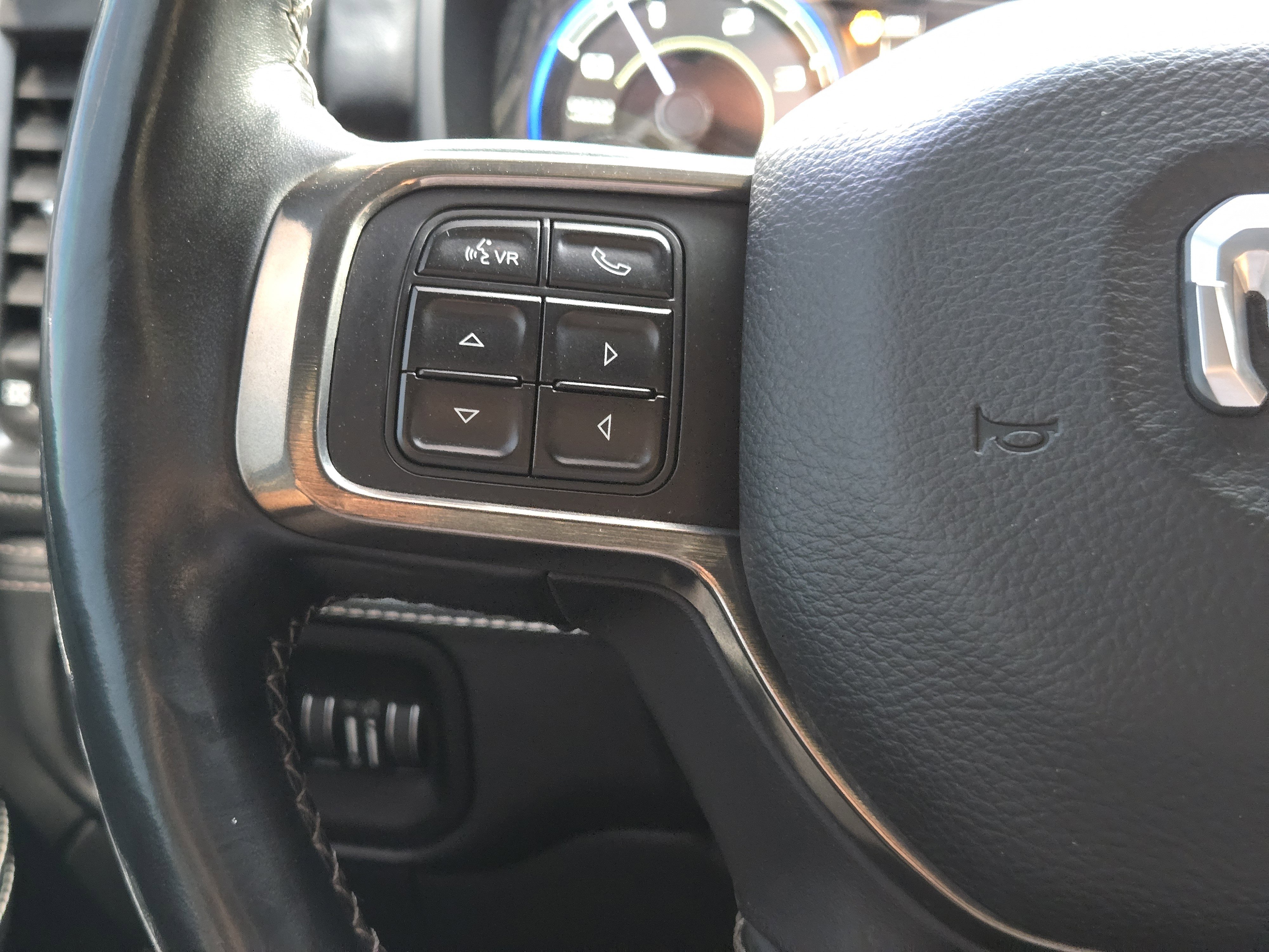 Used 2020 RAM 3500 Limited AWD/4WD image 32