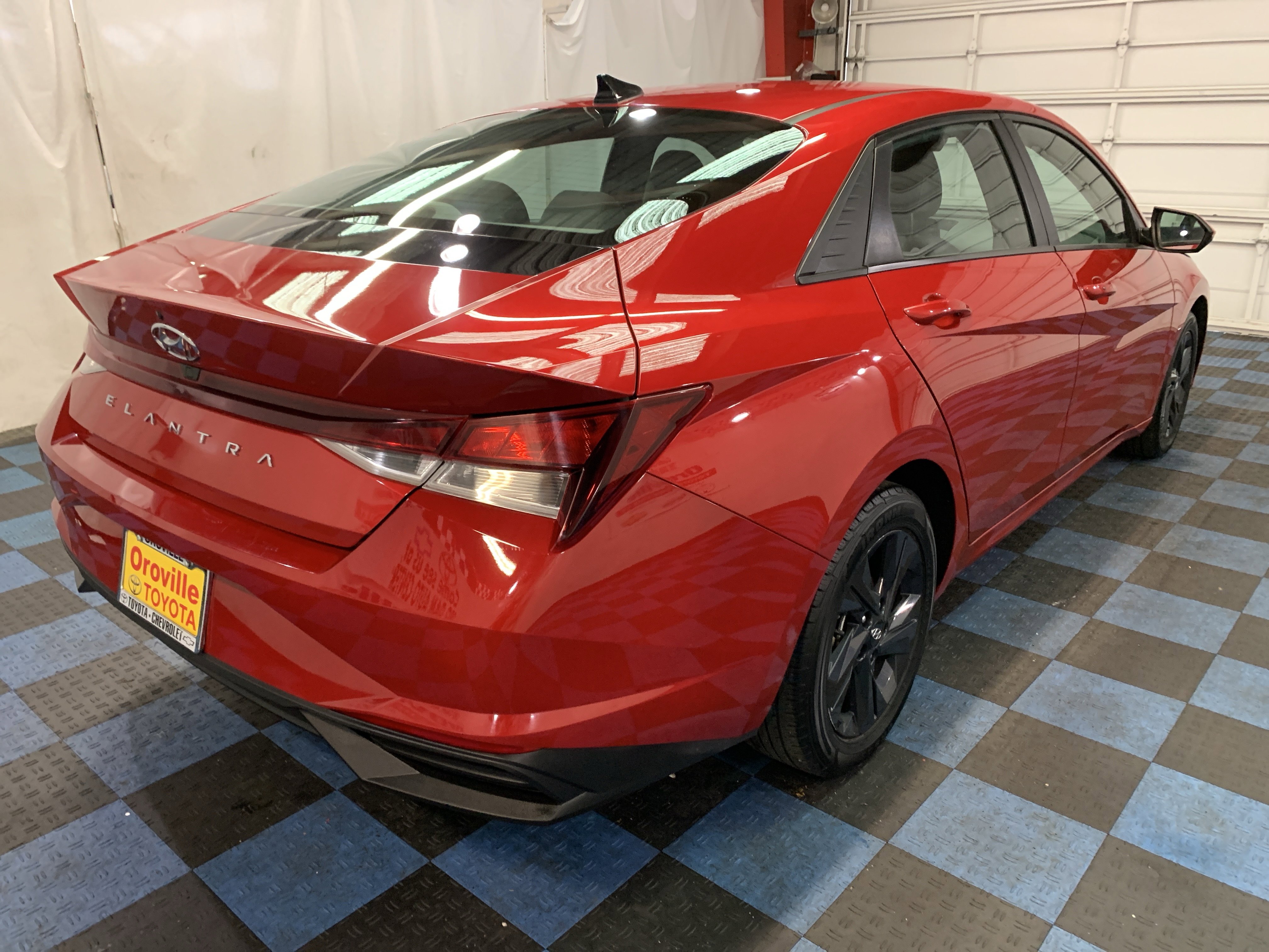 Used 2023 Hyundai Elantra SEL image 5