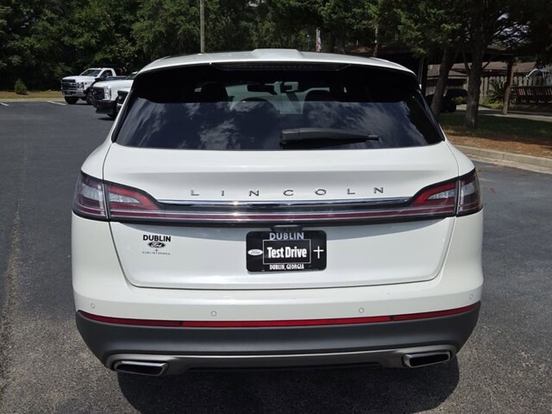 Used 2022 Lincoln Nautilus Reserve w/ Equipment Group 201A AWD/4WD image 13