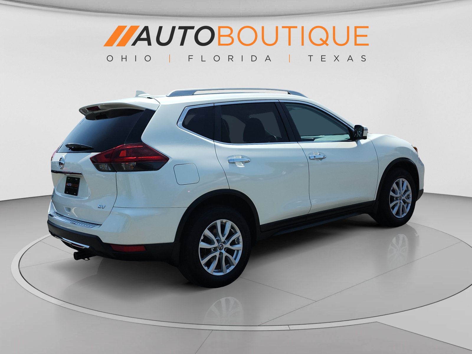 Used 2018 Nissan Rogue SV w/ Premium Package FWD image 5