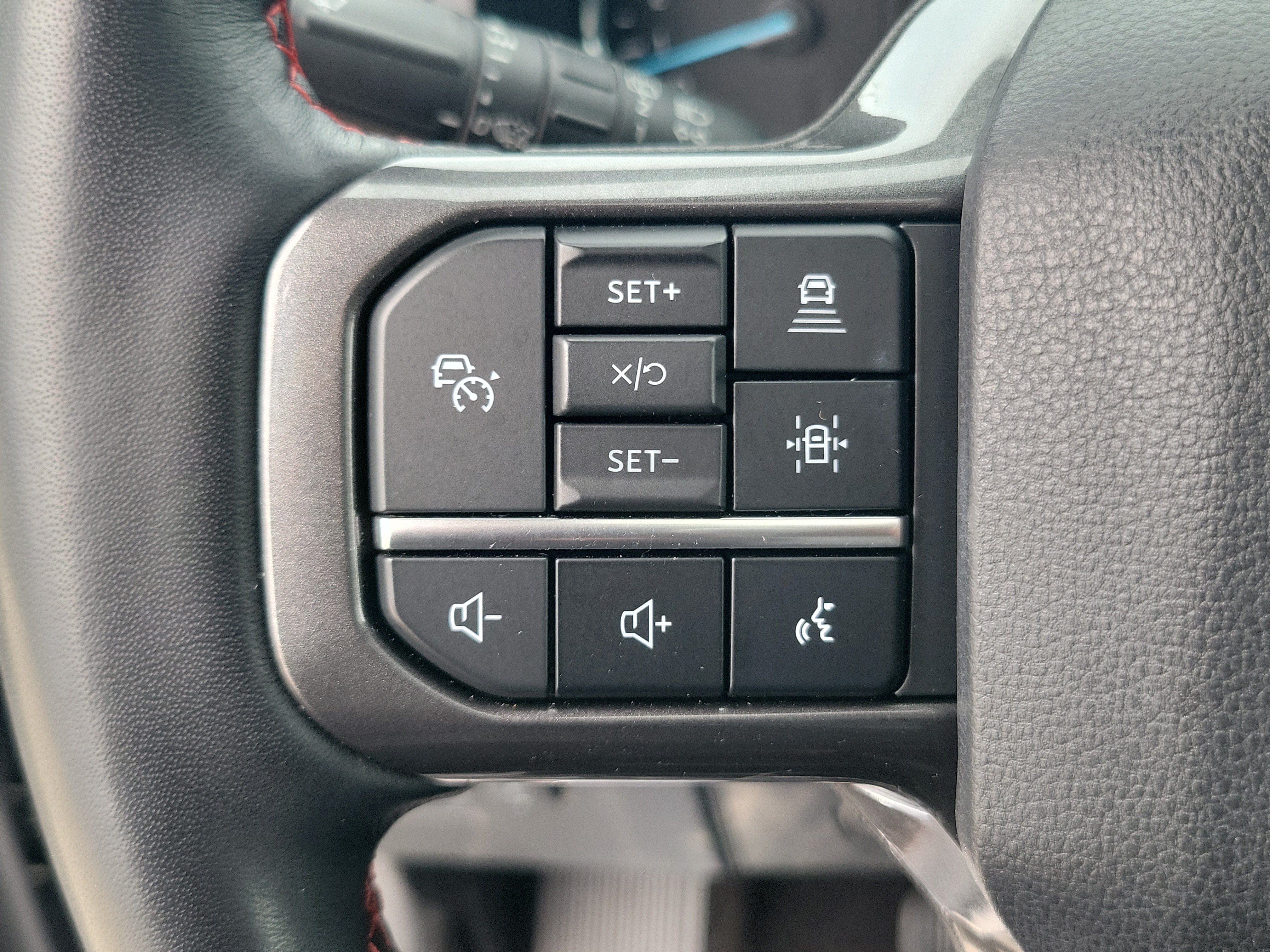 Used 2023 Ford Expedition Limited RWD image 25