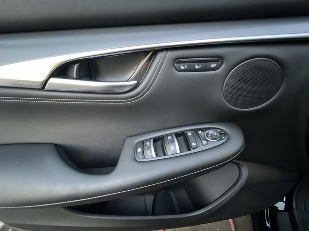 Used 2025 INFINITI QX55 Luxe w/ Cargo Package image 15