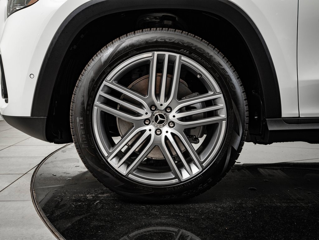 New 2026 Mercedes-Benz GLS 450 4MATIC image 13