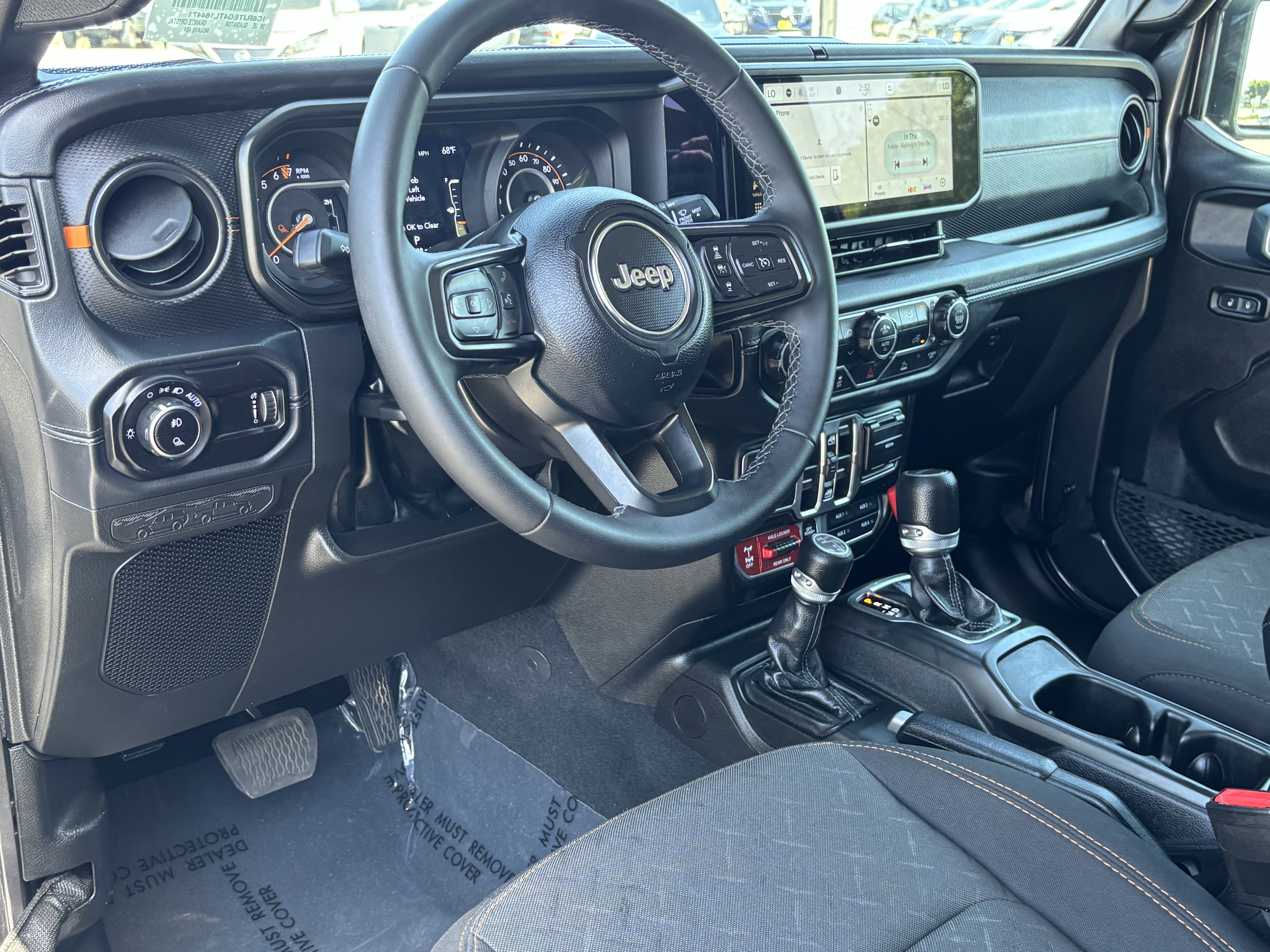 Used 2026 Jeep Gladiator Mojave AWD/4WD image 18