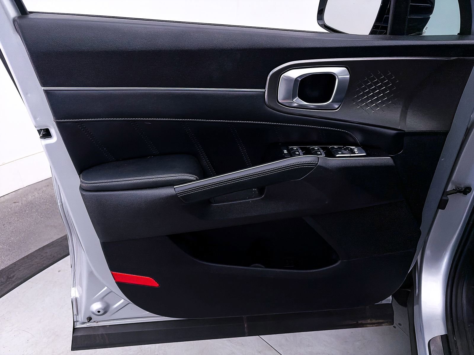 Used 2021 Kia Sorento SX FWD image 17