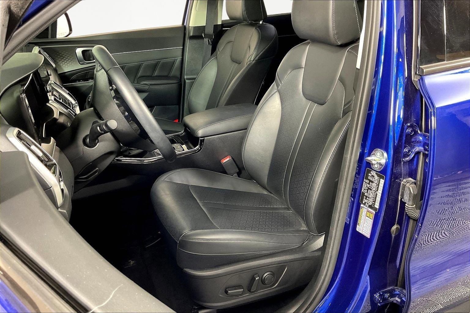 Certified 2023 Kia Sorento SX image 21