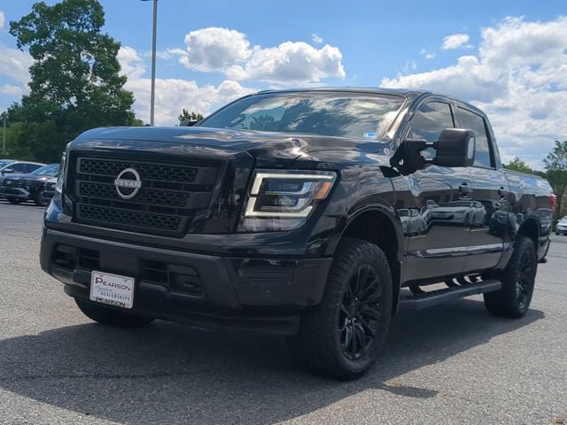 Used 2023 Nissan Titan SV w/ SV Convenience Package RWD image 7
