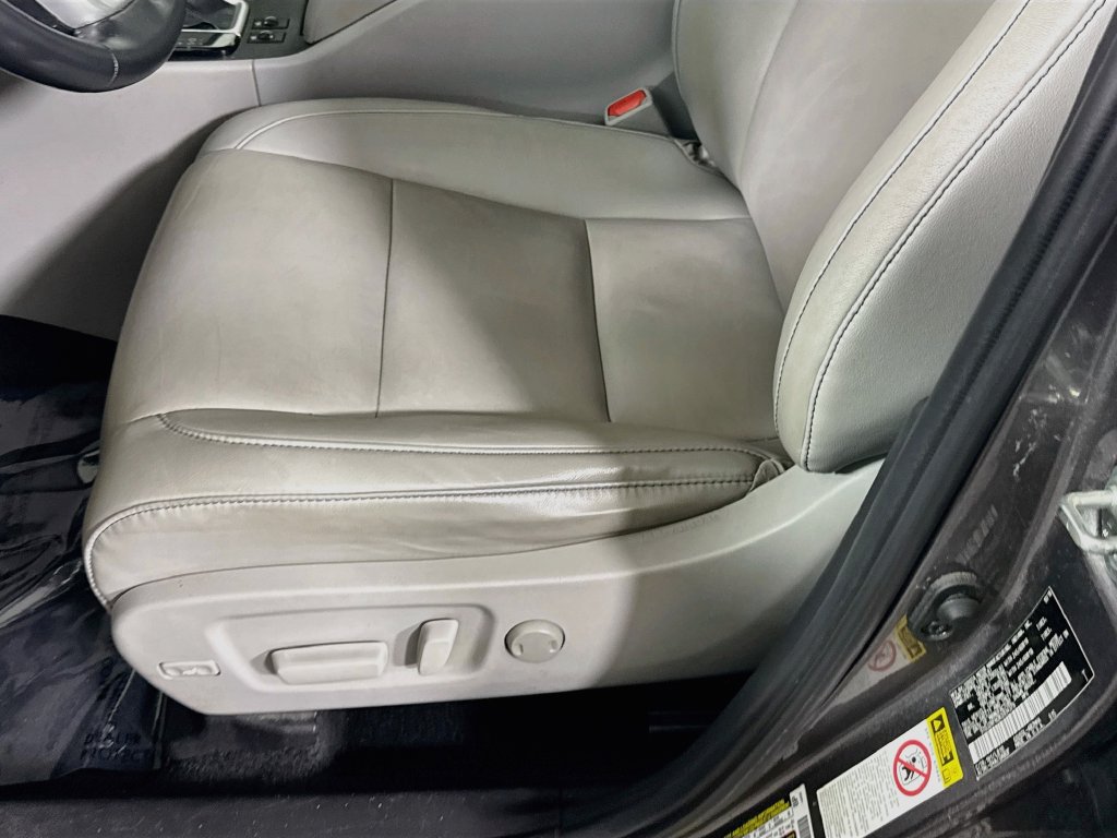 Certified 2019 Toyota Highlander XLE AWD/4WD image 24