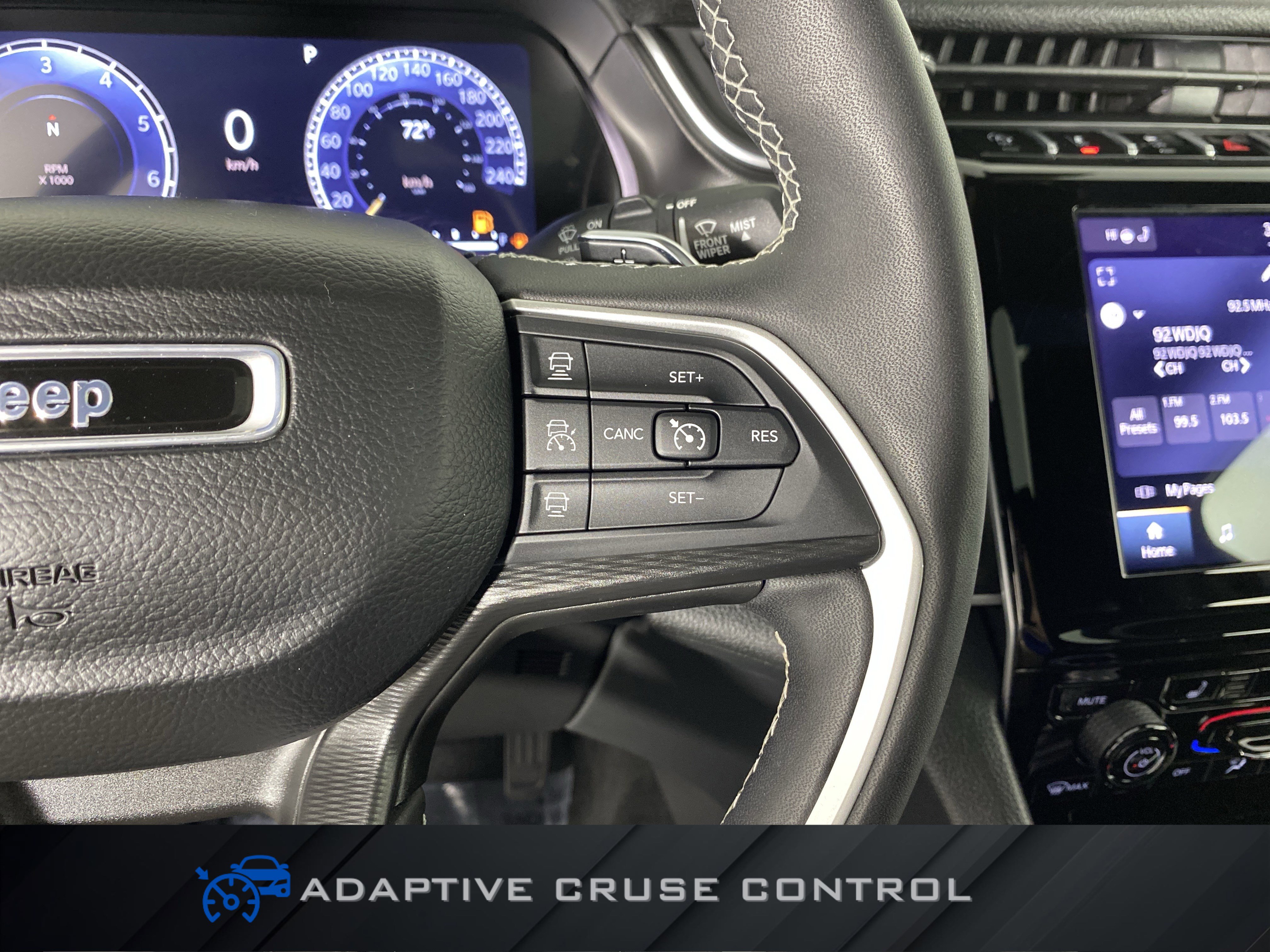 Used 2023 Jeep Grand Cherokee L Laredo image 24