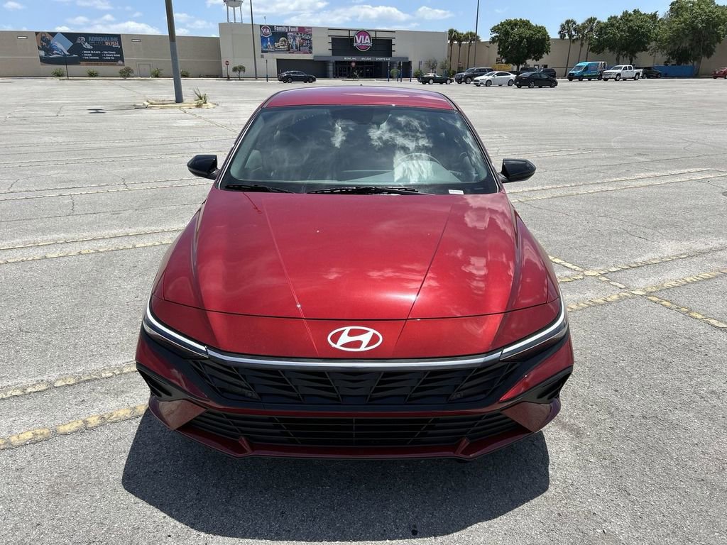 New 2025 Hyundai Elantra SEL image 8