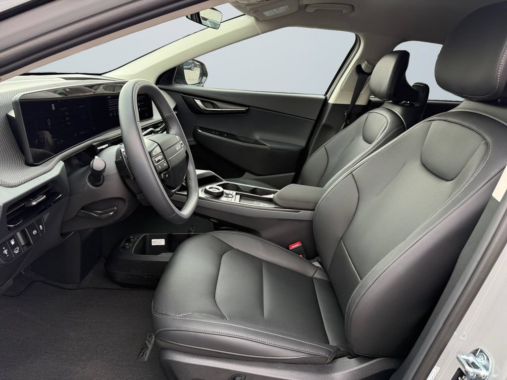 New 2026 Kia EV6 Wind RWD image 9