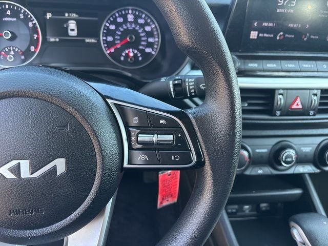 Used 2023 Kia Forte LXS w/ LXS Technology Package image 18